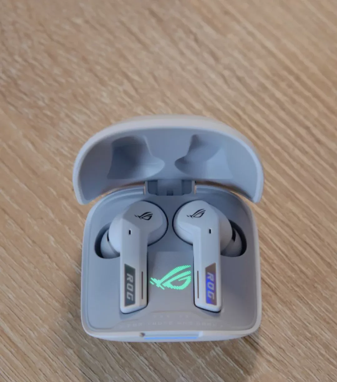 打开盖子的一瞬间，感觉这钱花得值 