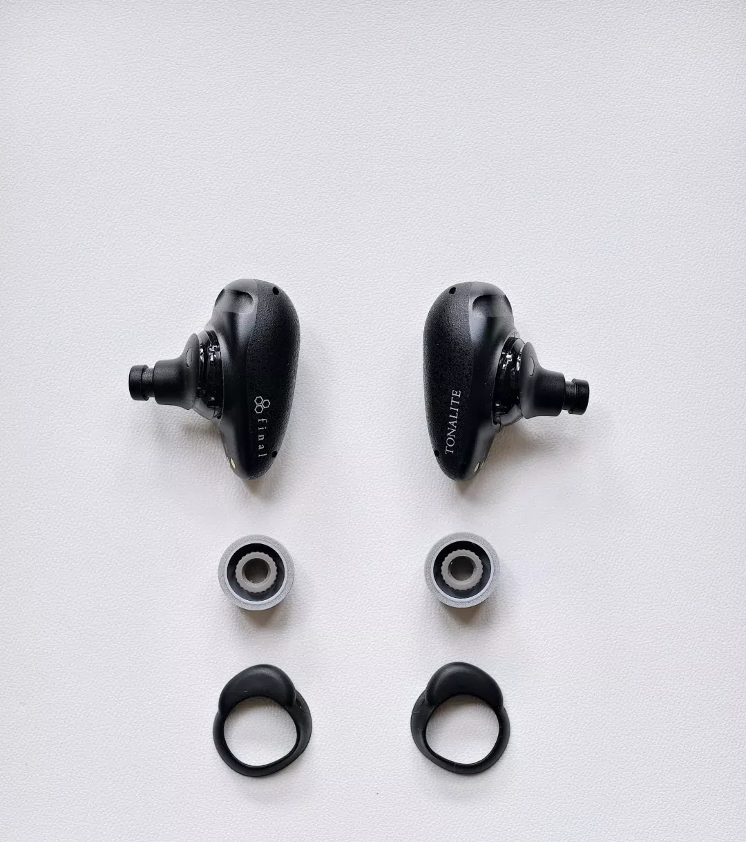 现在的蓝牙耳机都能定制声音了？ 