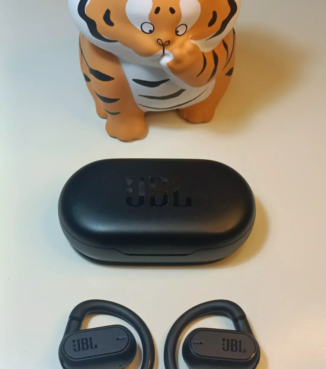 试了这么多，我最大感受是少戴耳机，会聋！ 