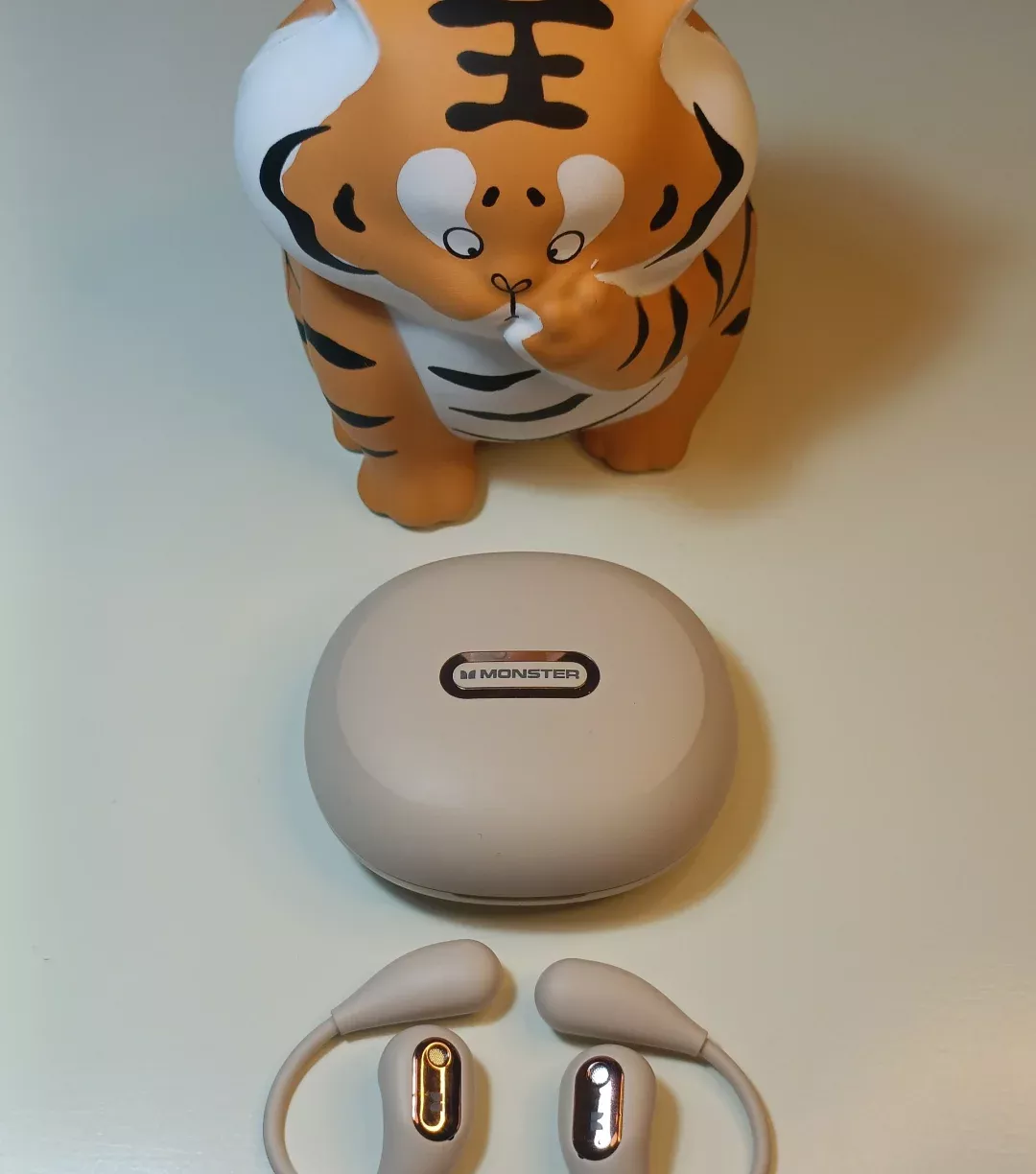 试了这么多，我最大感受是少戴耳机，会聋！ 