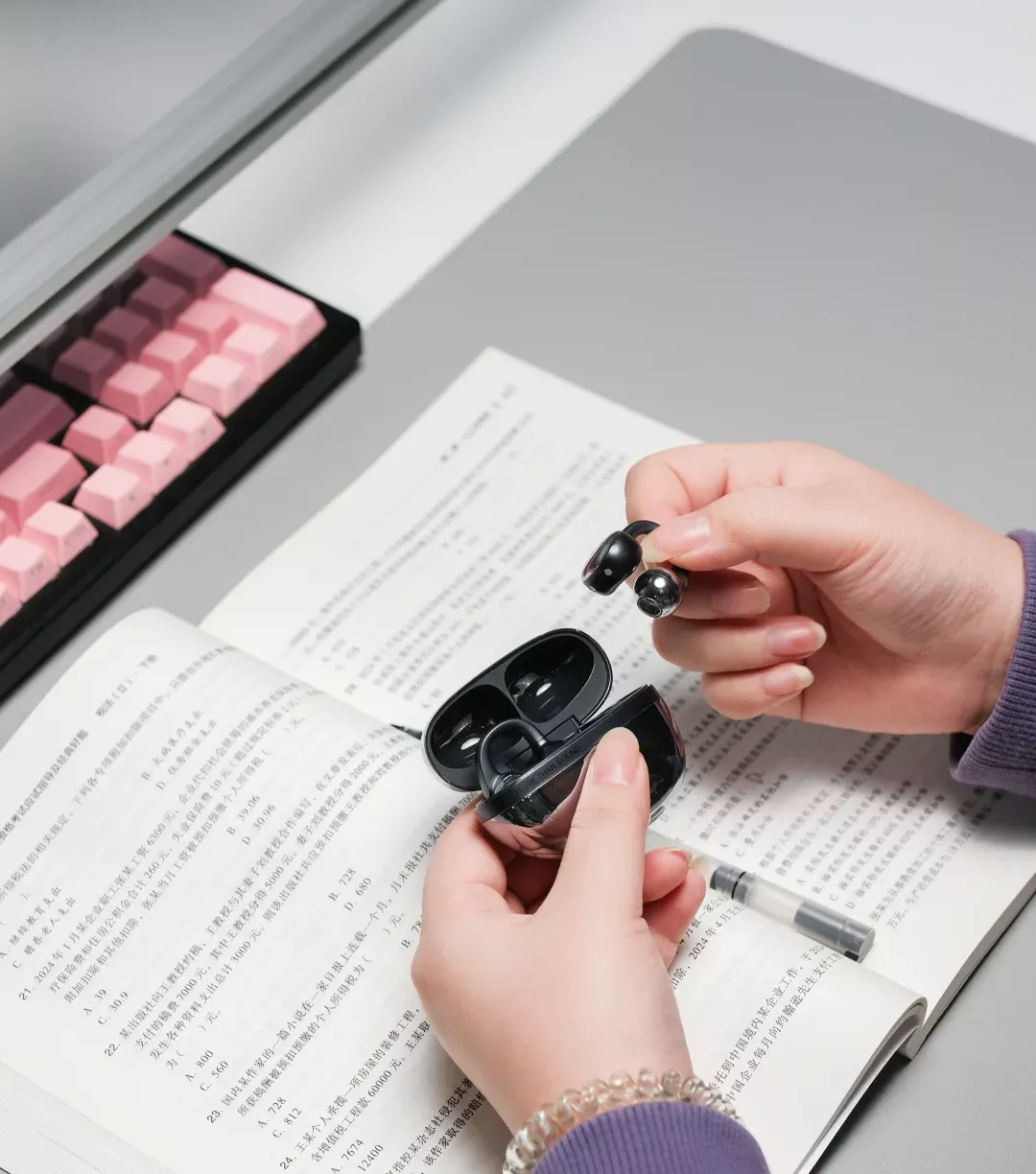 耳机or饰品❓｜银色的数码产品都很有质感❗️ 