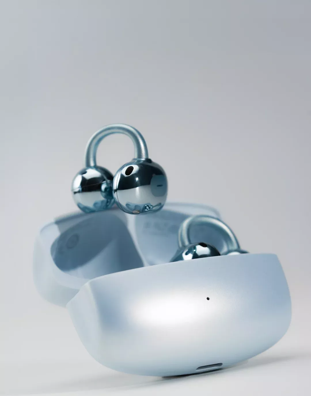 O家也做了耳夹耳机 来猜价 