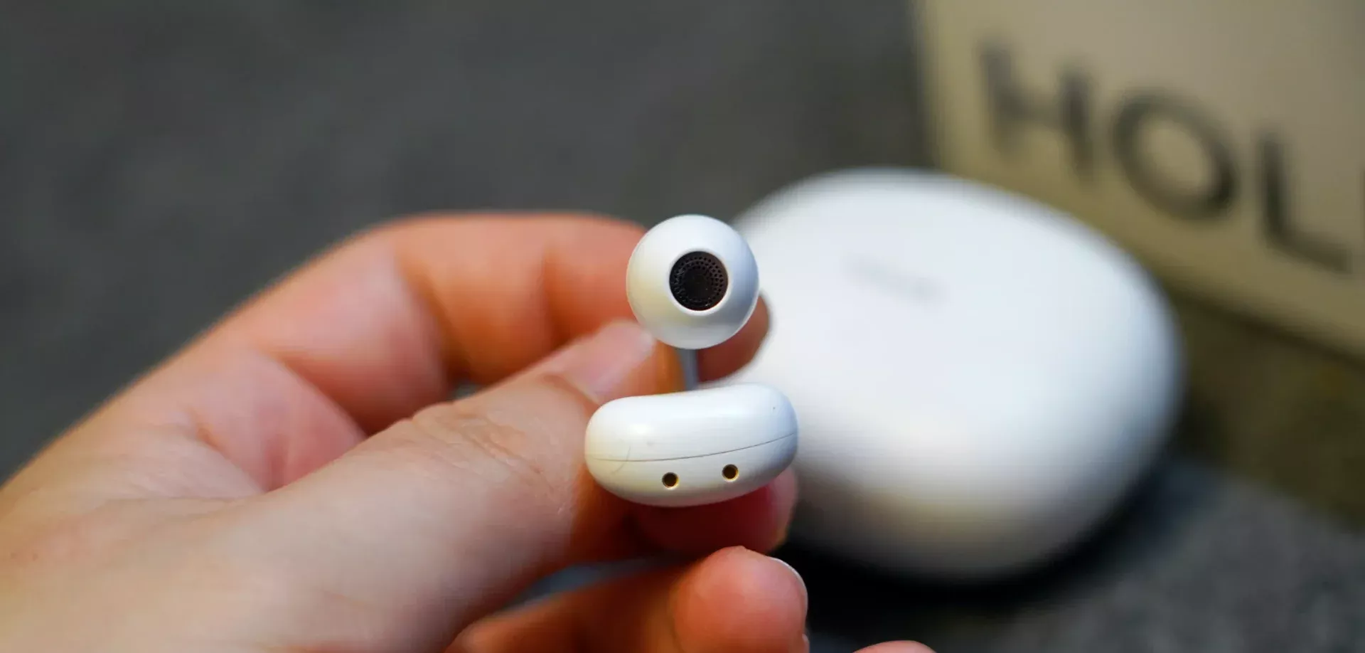 虹觅HOLME Air2耳机，在佰元价位杀疯了 