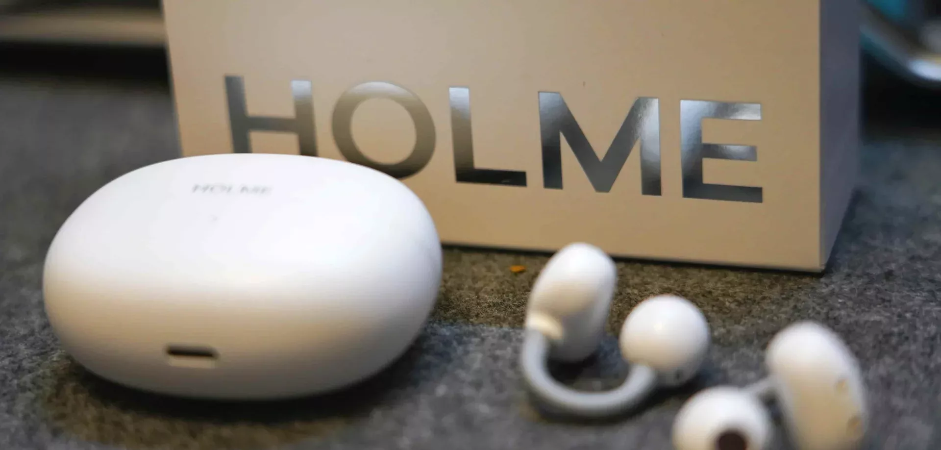 虹觅HOLME Air2耳机，在佰元价位杀疯了 