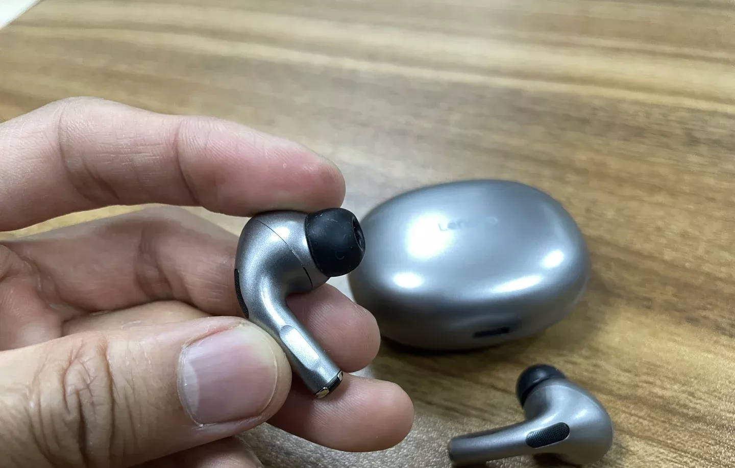 避坑……评（吐）测（槽）两款无线蓝牙耳机 