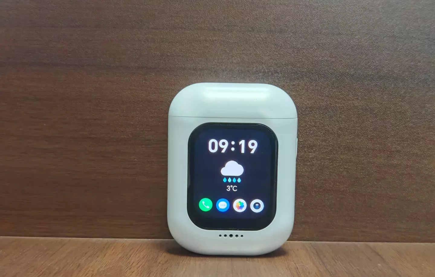 能听歌，能拍照，能聊天的AI耳机 