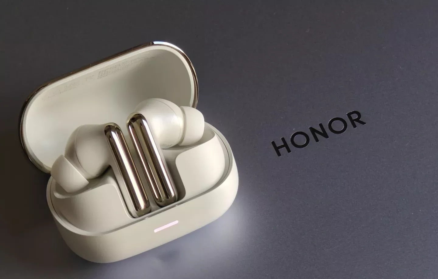 荣耀Earbuds 4深度使用了半个月，很是满意 