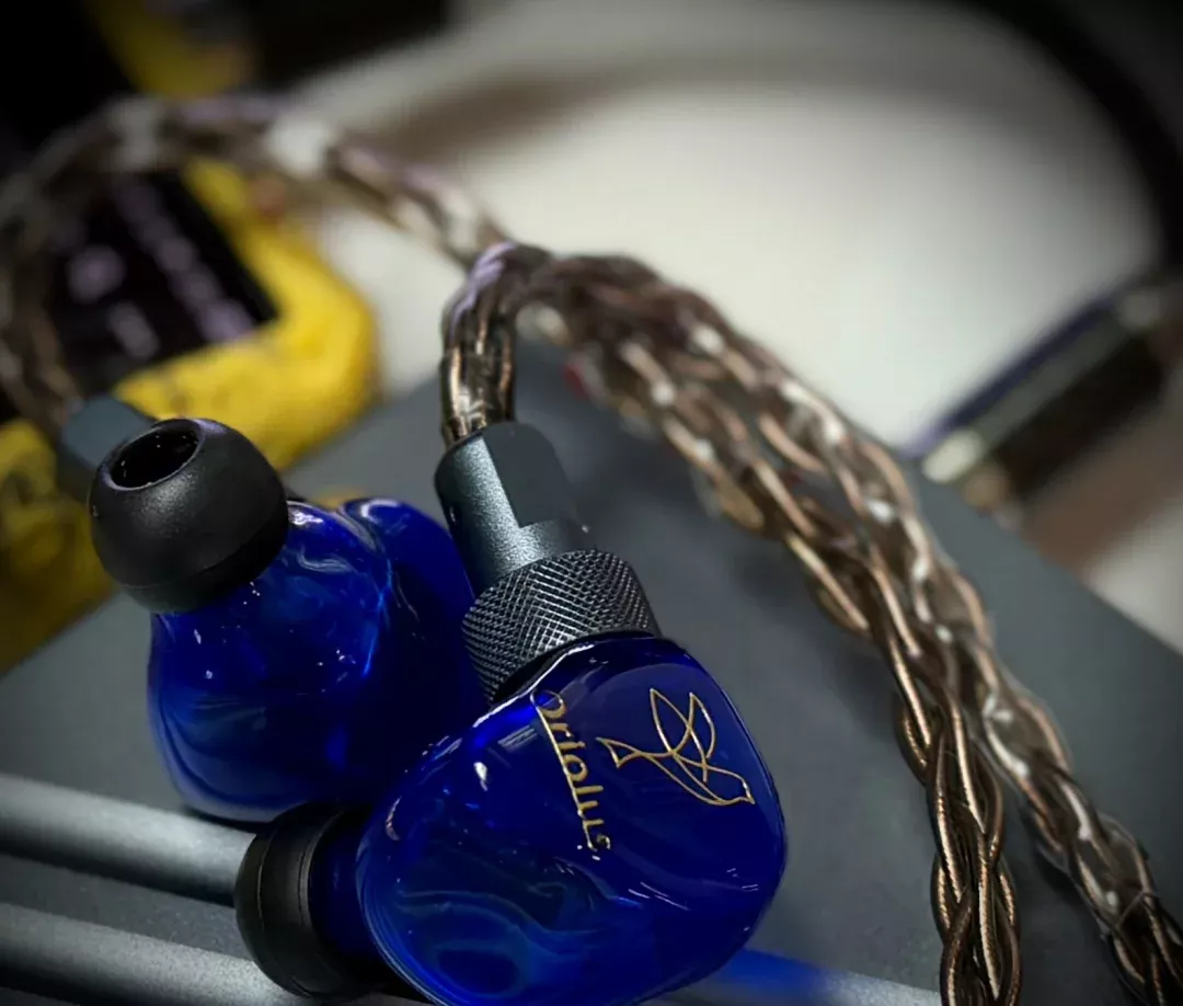 年度总结来了：2025为止最喜欢的超旗舰耳机 