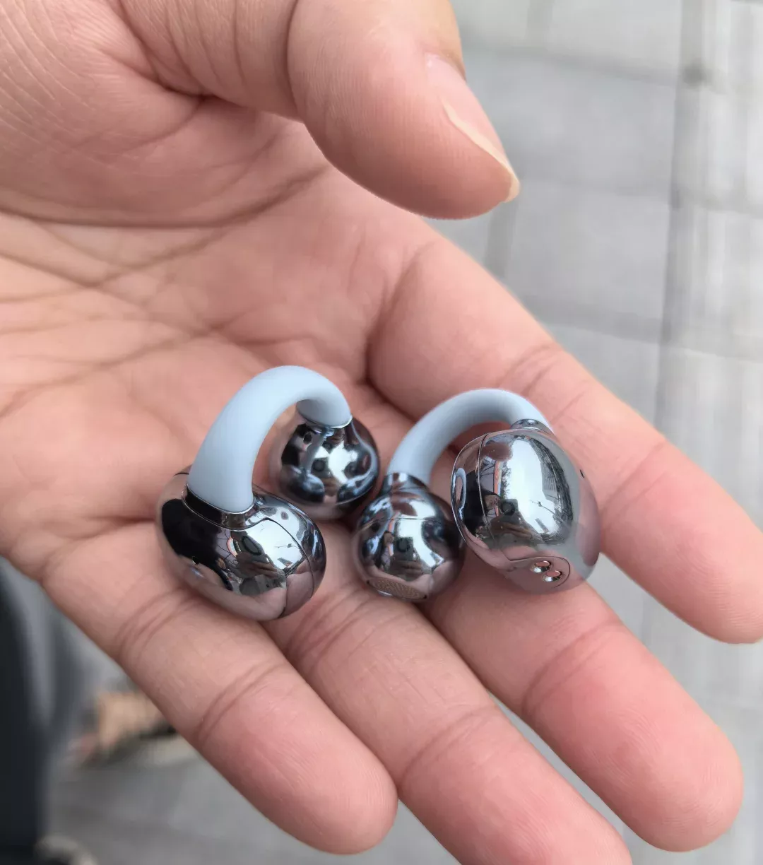 维肯耳机久戴不痛，佩戴舒适音质棒好用！ 