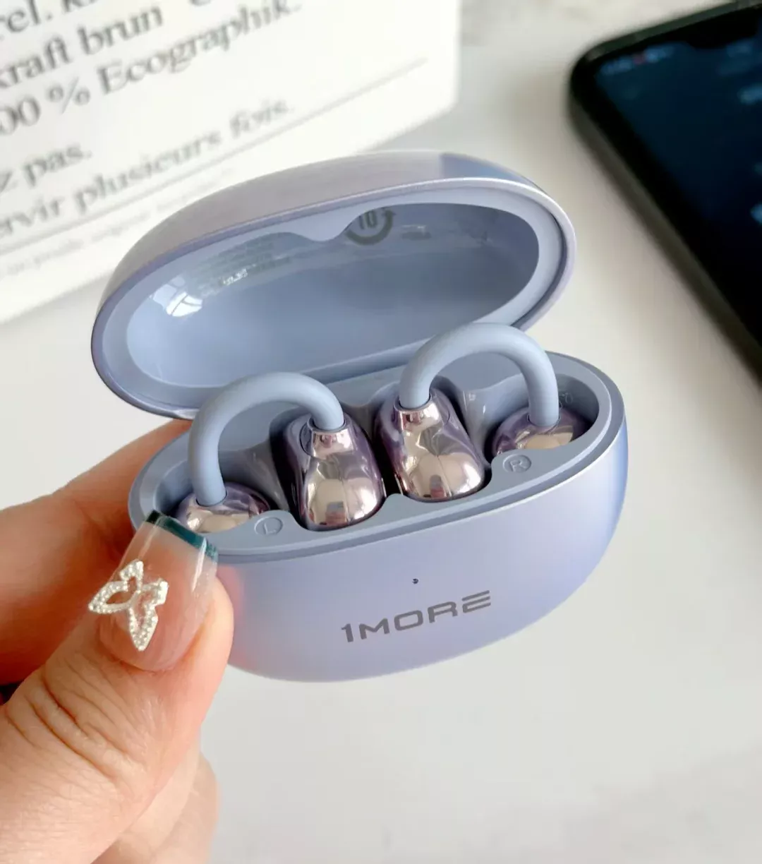 还得是周杰伦同款耳机啊，简直了~ 