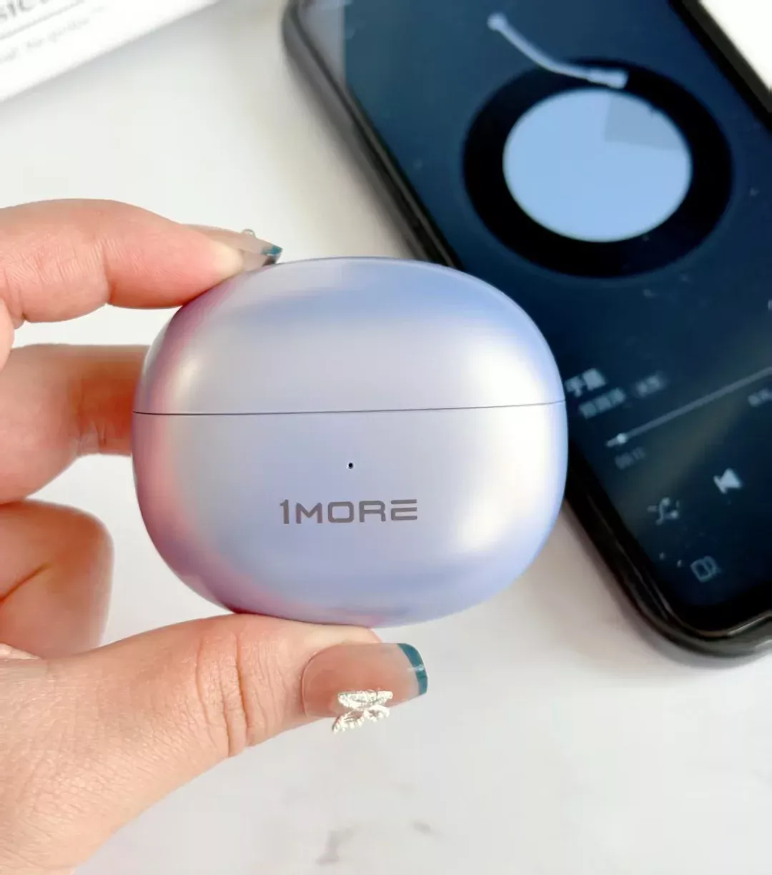 还得是周杰伦同款耳机啊，简直了~ 