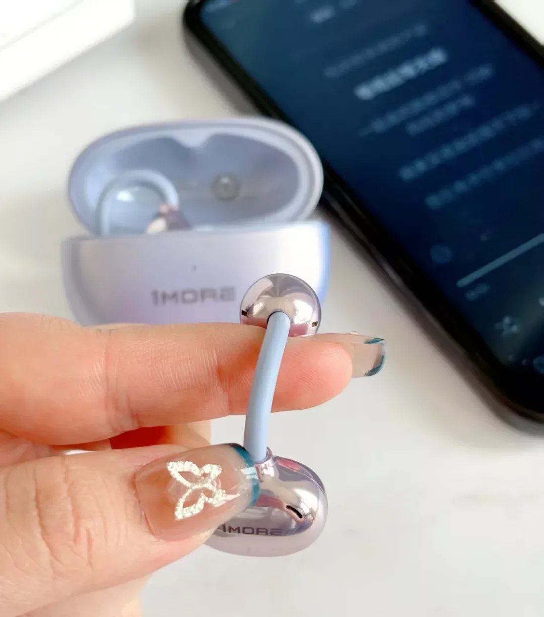 还得是周杰伦同款耳机啊，简直了~ 