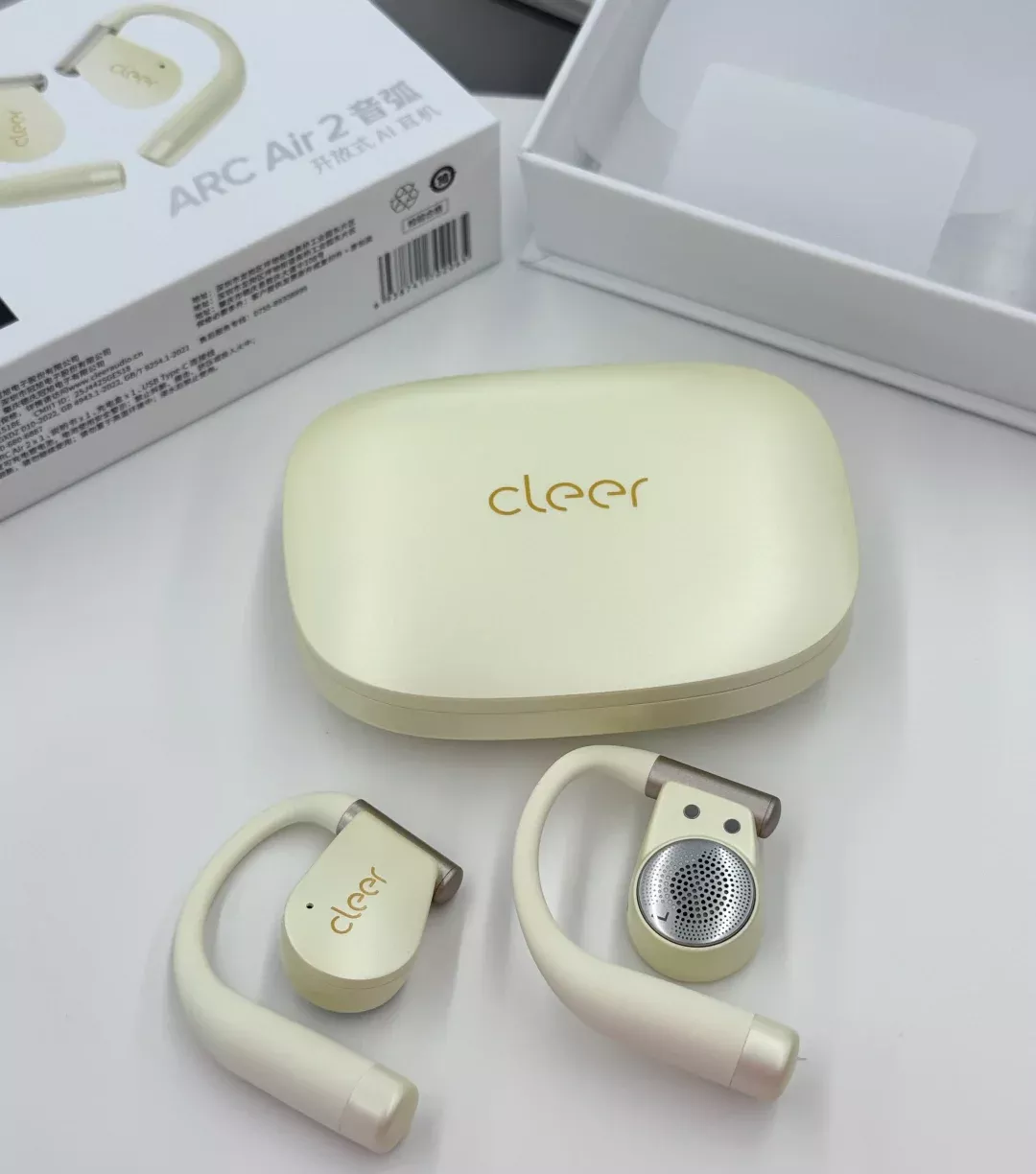 新拆了个奶乎乎的耳机！颜值音质都一绝！ 