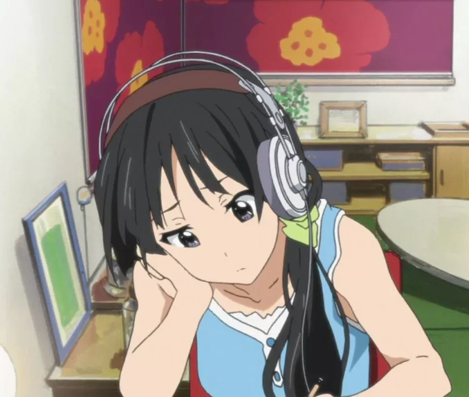 乐队少女们在用什么耳机？ 