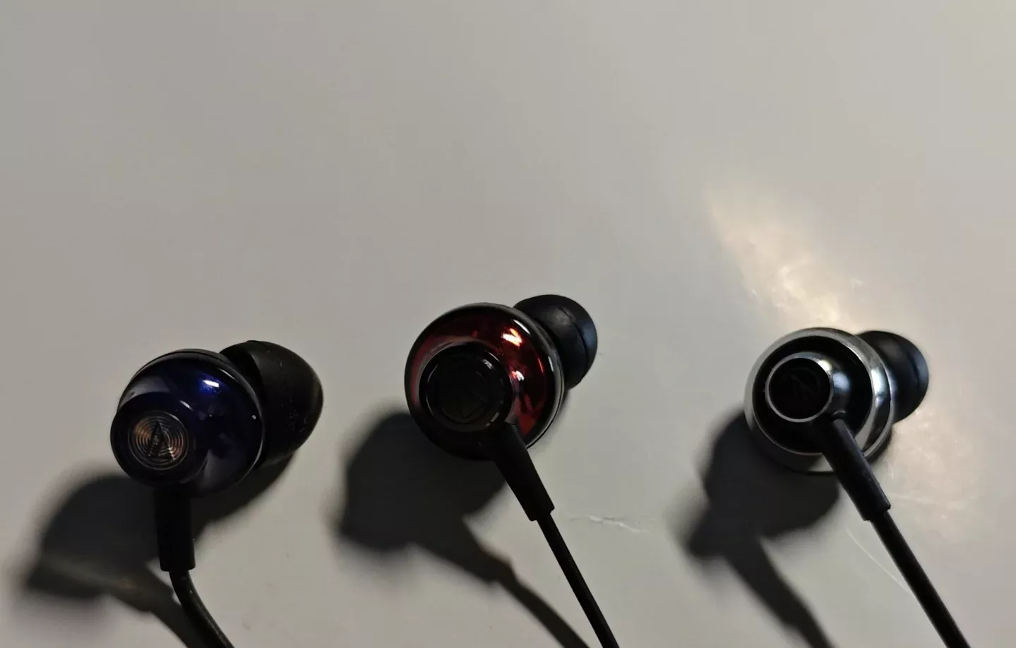 回老家继续听我5、60块的有线耳塞 