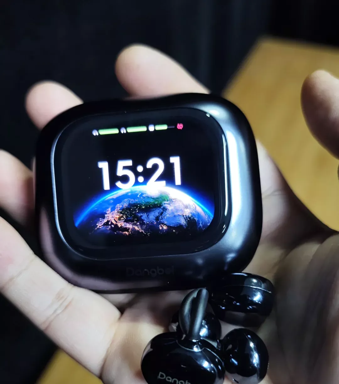 朕最近新入手个耳机，望爱卿们悉知 